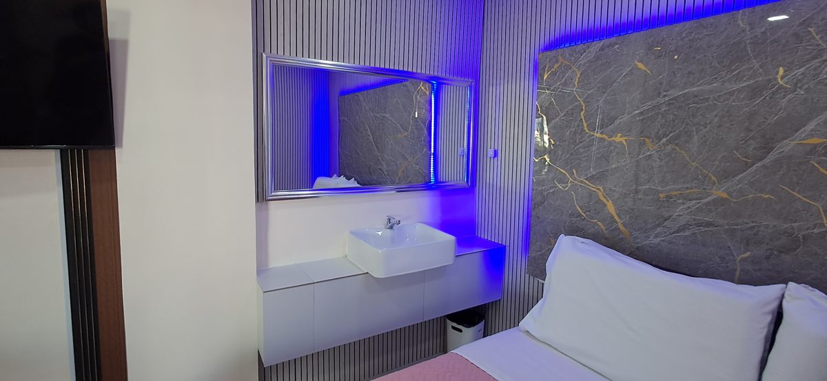 Jasmine room